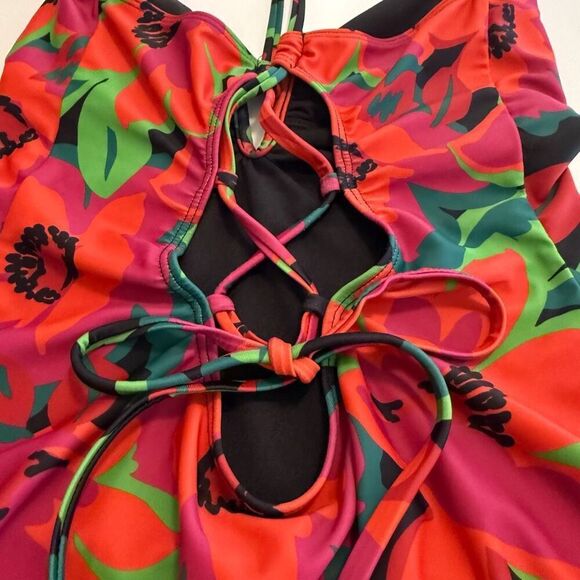 Sanctuary Savage Gardener Shirted Swimsuit Sz M Beach, Vacation, Pool - Picture 6 of 12